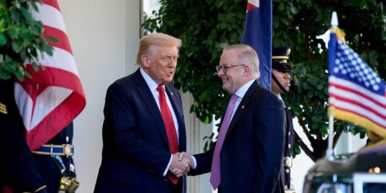 Trump tears down East Wing for $300M ballroom ahead of high-stakes China meeting