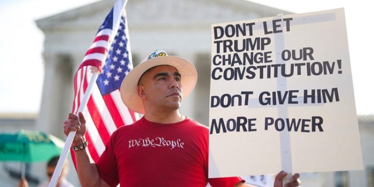 Trump, Bondi watch historic SCOTUS arguments as justices duel over birthright citizenship